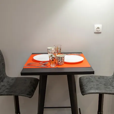 Hub * סלוניקי